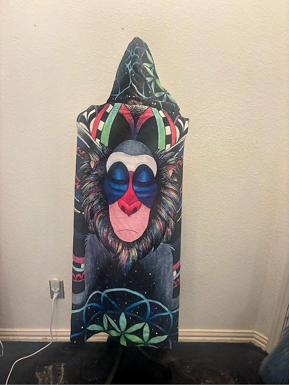 iEDM Rafiki Vibes Hooded Blanket Abstract Print Black & Blue